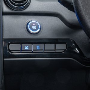 Czterokołowiec lekki, skuter elektryczny zabudowany z dachem MICRO CAR BILI BIKE SIGMA 4 LIT LiFePO4 czarny ciemne wnętrze 14