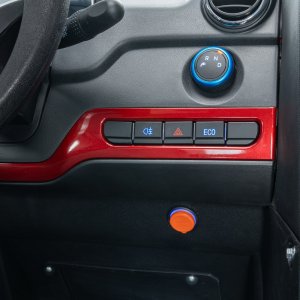 Czterokołowiec lekki, skuter elektryczny zabudowany z dachem MICRO CAR BILI BIKE SIGMA 4 LIT LiFePO4 czerwony jasne wnętrze 12