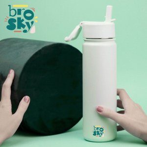 Quokka Brosky Basic Stalowa butelka na wodę w kolorze miętowym 680ml 3