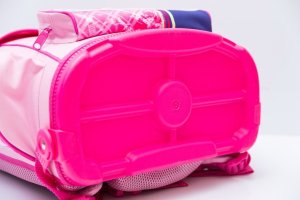 TORNISTER usztywniany 14L różowy z turystkami 4