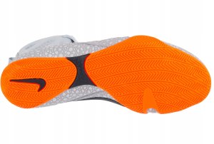 Nike Machomai 3 SE HQ2831-900 białe 41 5