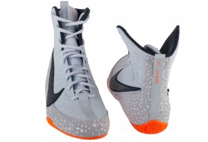 Nike Machomai 3 SE HQ2831-900 białe 41 6