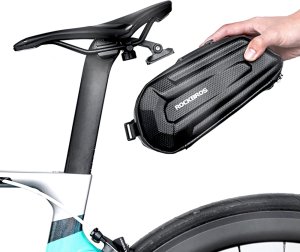 Torba rowerowa mocowana pod siodełko na zaczep szybkozłączke 1.8l - czarna Torba rowerowa mocowana pod siodełko na zaczep szybkozłączke 1.8l - czarna 5