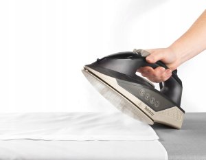 Żelazko parowe 2000 W Beldray, 100 g/min, 230 ml 3