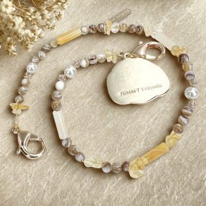 Zawieszka na torebkę handstrap Nimmy     Magnetic fashion brązowy 9