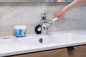 Szczotka do szorowania z długą rączką 11