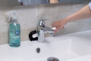 Szczotka do szorowania z długą rączką 12