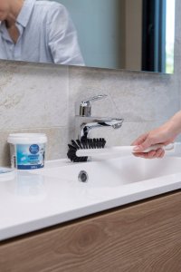 Szczotka do szorowania z długą rączką 13