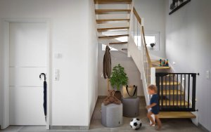 Barierka Rozporowa Zabezpieczająca Schody Drzwi 11