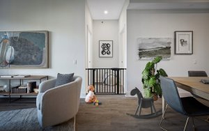 Barierka Rozporowa Zabezpieczająca Schody Drzwi 10