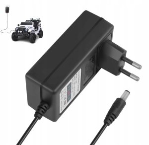 Ładowarka 12V 2000mA Do Auta na Akumulator z diodą LED Zasilacz adapter 9