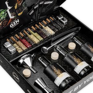 ZESTAW DO ALKOHOLU GIN Z AKCESORIAMI BARMAŃSKIMI 2