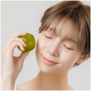 Ongredients Jeju Green Tea Cleansing Ball Żelowa kula do mycia twarzy i ciała 110g 5