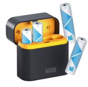 Ładowarka 4-kanałowa Newell do akumulatorów Li-ion + 4 akumulatory Li-ion AA 2200 mAh 2