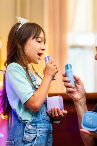 myFirst Voice 2 - zestaw do karaoke dla dzieci - mikrofon i głośnik bezprzewodowy z efektami modyfikacji dźwięku (purple) 7