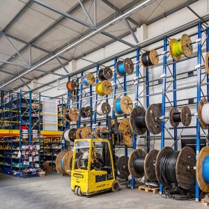 Przewód mieszkaniowy OMY żo 3x1,5mm2 300/300V biały krążek 100m 7