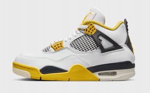 Jordan  Air 4 Retro AQ9129-101 białe 42 3