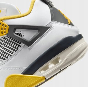 Jordan  Air 4 Retro AQ9129-101 białe 42 7