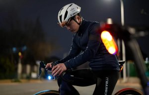 IGPSPORT VS1200S smart Lampka rowerowa przednia 5