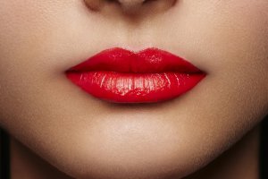 L'Oreal Paris, Infaillible Lip Paint, Liquid Lipstick, 204, Red, 8 ml For Women 6