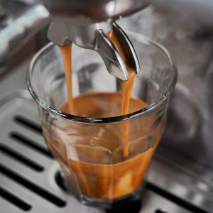 HiBREW H10A ekspres do kawy Półautomatyczny Ekspres do espresso 1,8 l 4