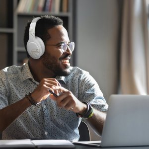 Słuchawki PowerLocus Słuchawki Bluetooth P19 4 tryby EQ 60 godzin składane z etui 9