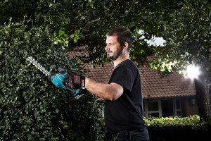 Makita DUM604RFX1 cordless grasscutter 10