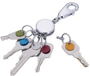 TROIKA Schlüsselanhänger PATENT/Colour glänzend 3