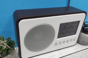 Radiobudzik Karlsson KA6036DW ładowarka USB AUX . 8