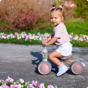 Rowerek biegowy trójkołowy dla dzieci Ricokids 9