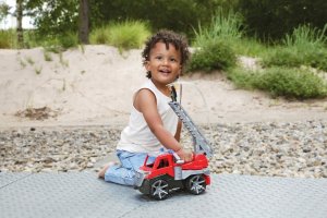 Lena Pojazd Truxx2 Straż pożarna w pudełku 28