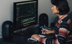 JBL 1 seria 104 kompaktowe aktywne głośniki referencyjne z Bluetooth 10