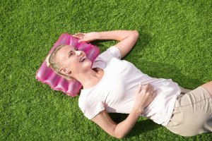 Dmuchana Poduszka 38 x 25 cm Różowa Bestway 52127 Bestway 3