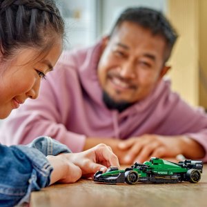 LEGO Speed champions Bolid F1® Aston Martin Aramco AMR24 4 szt. (77245) 2