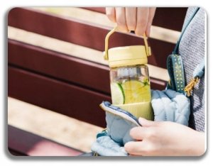 Mellow Yellow BUYDEEM Szklana butelka z zaparzaczem 300ml, model DG42, kolor 9