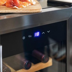 CECOTEC Vinoteca GrandSommelier 1550 Inox Compressor 9