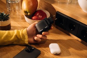 Verbatim Mini GaN Charger 70W 2xUSB-C PD, 1xUSB-A QC 3.0 32229 11