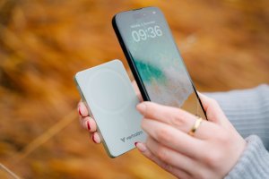 Verbatim Essential Power Bank magn.wirel. 10000mAh grün  32228 4