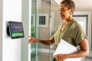 POLY TC10 BLACK TOUCH/CONTROLLER NO RADIO GSA/TAA 6