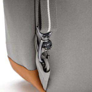 Antykradzieżowy plecak miejski Pacsafe Go 15 l - szary 9