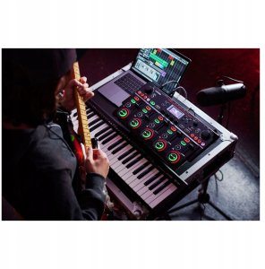 Boss RC-505 MKII looper stołowy 5 ścieżek stereo 48 V LCD USB MIDI 4