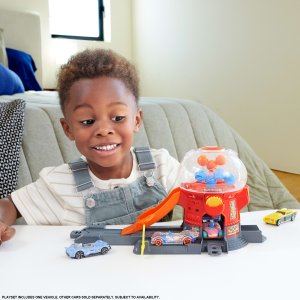 Mattel Tor samochodowy JBM62  (JBM62) 2