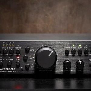 Lake People MC100 - Kontroler monitorów 4