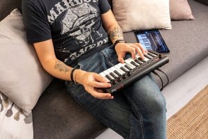 IK iRig Keys 2 Mini - Klawiatura sterująca 15