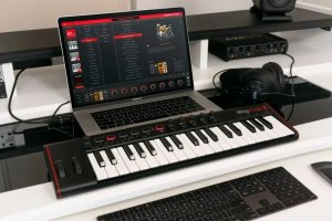 IK iRig Keys 2 Mini - Klawiatura sterująca 5