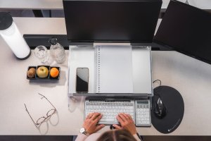 BakkerElkhuizen Uchwyt na dokumenty FlexDesk 640 ComfortRead retail 3