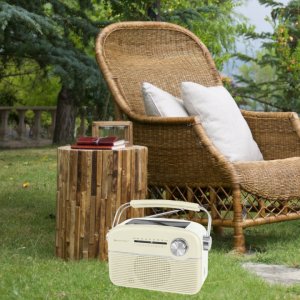 RADIO FM SOUNDMASTER TR480BE z PANELEM SŁONECZNYM O MOCY 0,3Wp, 3W, AKU Li-Ion 6