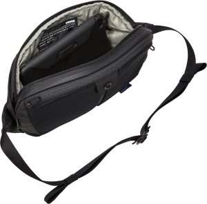 Thule Tact Crossbody 5L - Black, 3205290 | Thule 5