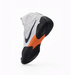 Nike Nike Tawa SE DJ4474-900 białe 46 4