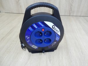 Przedłużacz elektryczny zwijany 4 gniazda 10m (10) 12